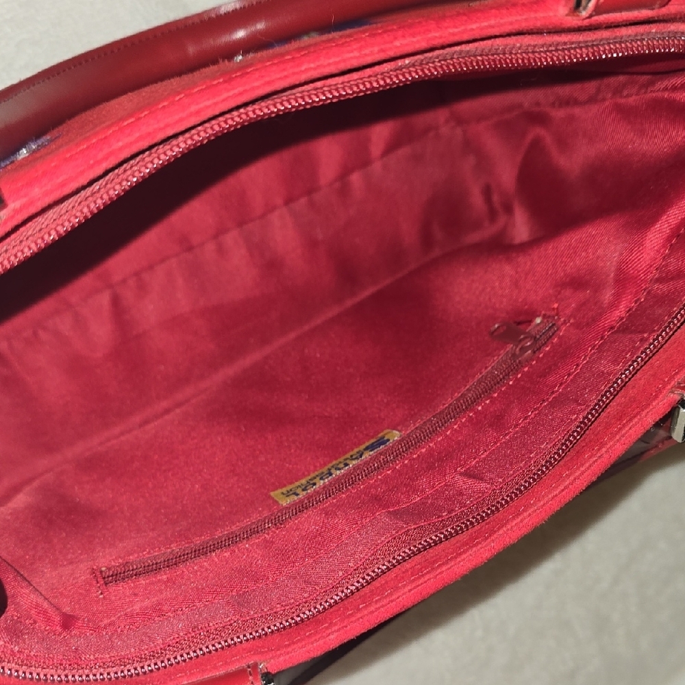 Sandol Living Fashion Red Faux Suede Embroidered Handbag - Picture 5 of 11